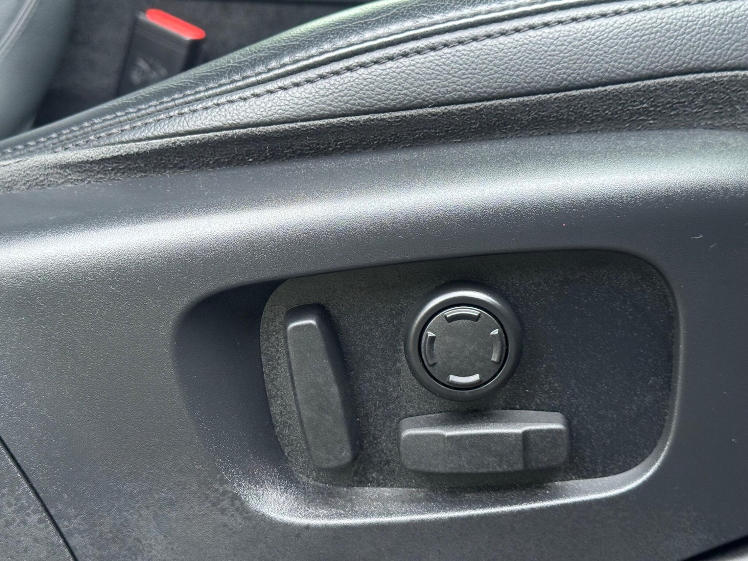 Used Land Rover Discovery Sport 2020 for sale - 77633920: Photo 24