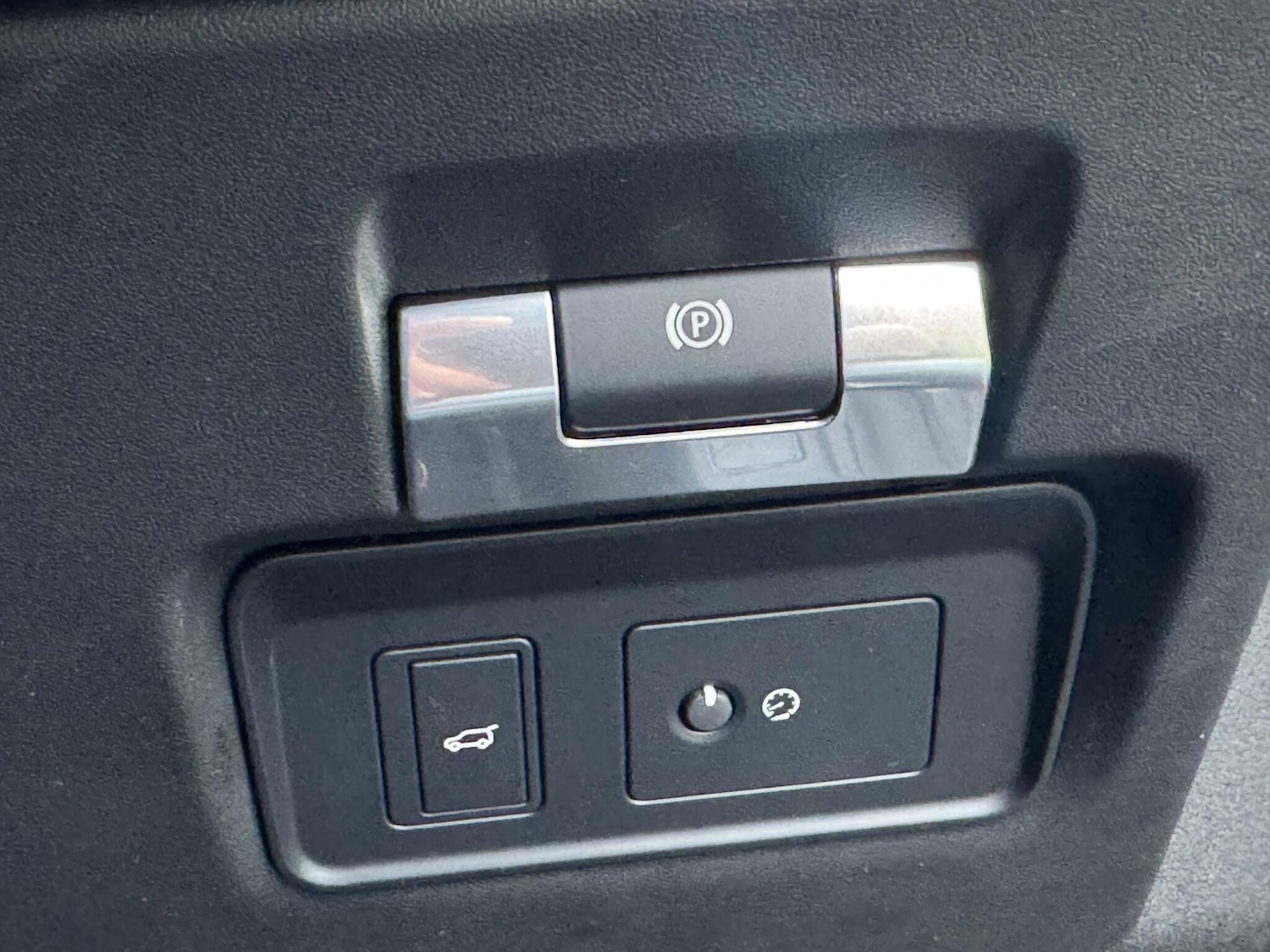 Used Land Rover Discovery Sport 2020 for sale - 77633920: Photo 25