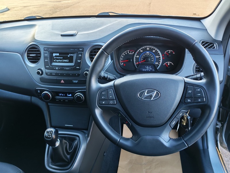Used Hyundai i10 2018 for sale - 76896630: Photo 25