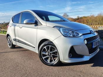 Used Hyundai i10 2018 for sale - 76896630: Photo