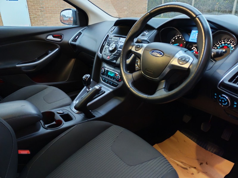 Used Ford Focus 2014 for sale - 76900069: Photo 11