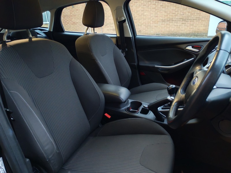 Used Ford Focus 2014 for sale - 76900069: Photo 12