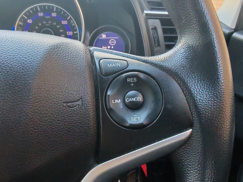 Used Honda Jazz 2018 for sale - 77342362: Photo 25