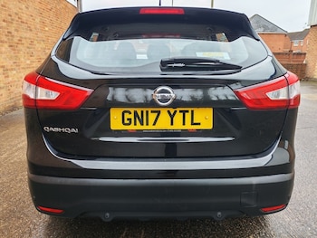 Used Nissan Qashqai 2017 for sale - 77342409: Photo