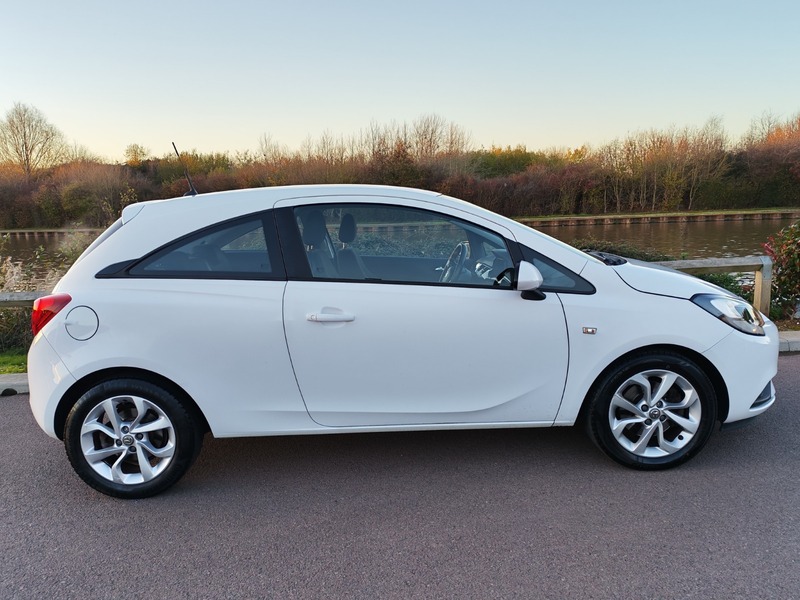Used Vauxhall Corsa 2016 for sale - 76900067: Photo 2