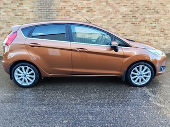 Used Ford Fiesta 2016 for sale - 76910812: Photo
