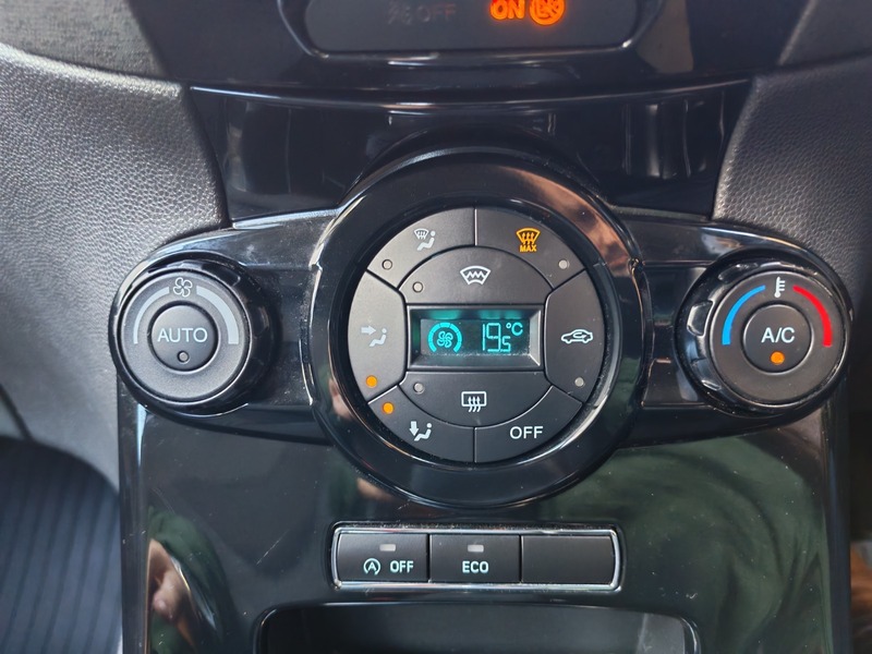 Used Ford Fiesta 2016 for sale - 76910812: Photo 30