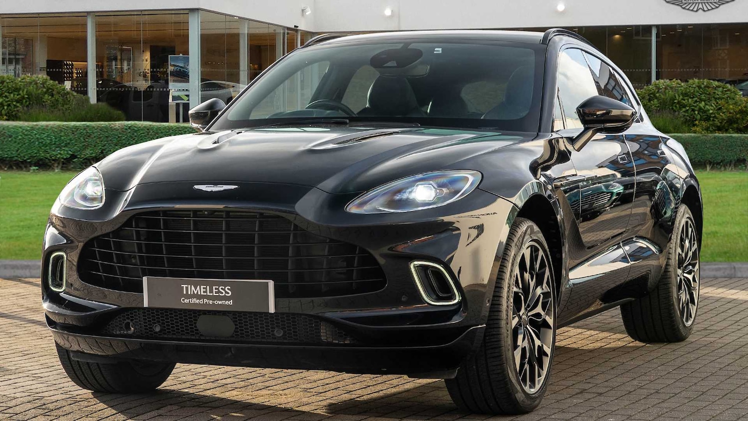Used Aston Martin DBX 2022 for sale - 77282016: Photo 6