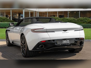 Used Aston Martin DB11 2022 for sale - 75581125: Photo