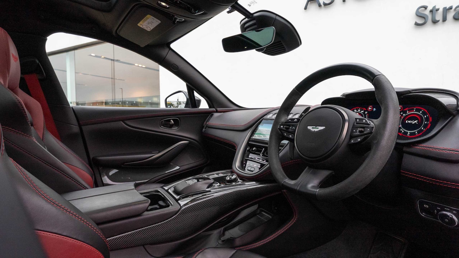 Used Aston Martin DBX for sale - 77661092: Photo 30