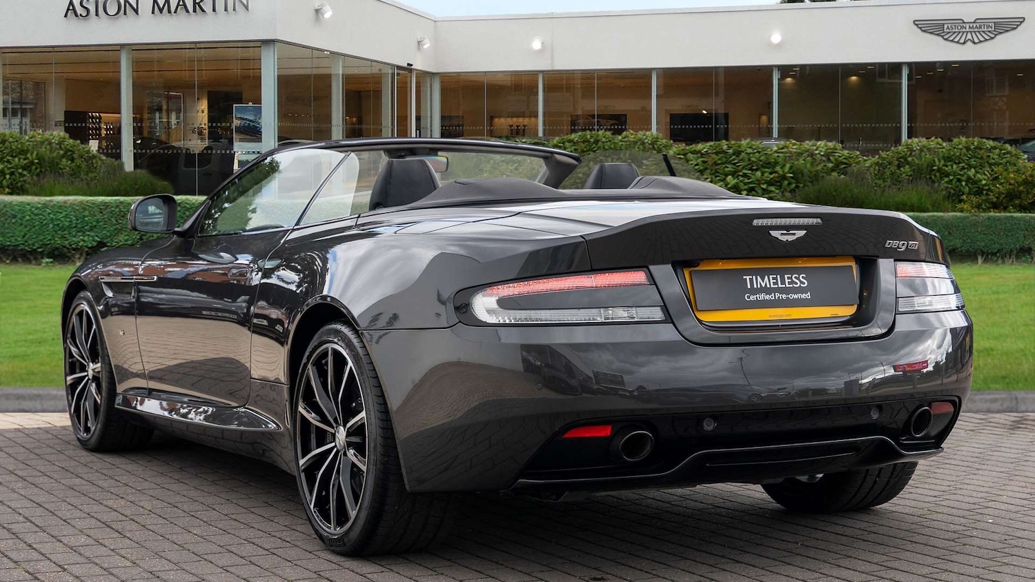 Used Aston Martin DB9 2017 for sale - 76827500: Photo 2