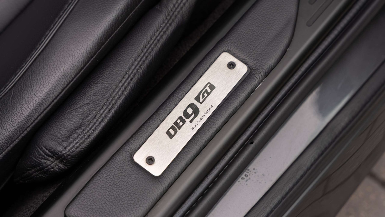 Used Aston Martin DB9 2017 for sale - 76827500: Photo 32