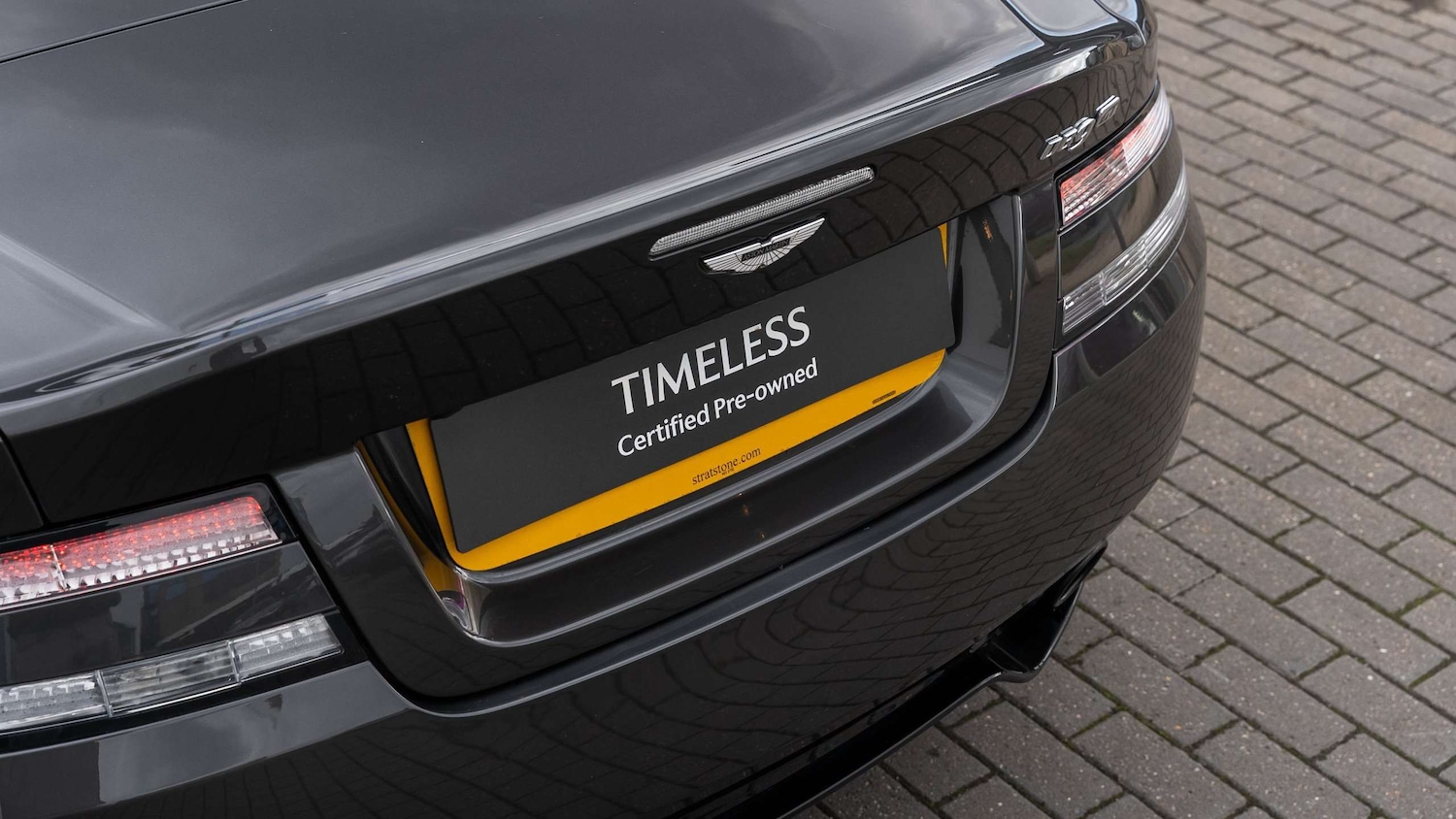 Used Aston Martin DB9 2017 for sale - 76827500: Photo 8