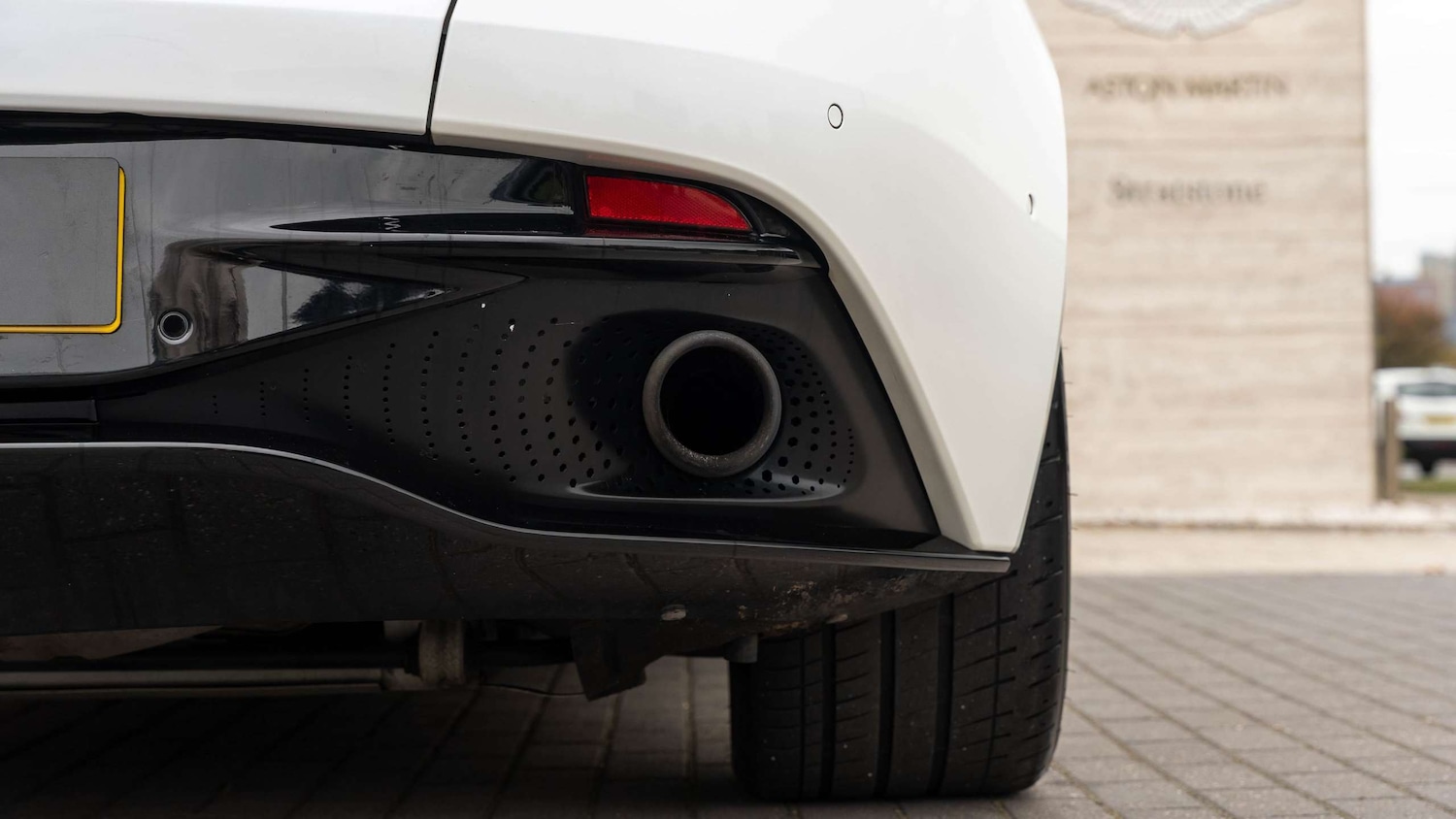 Used Aston Martin DB11 2017 for sale - 76705007: Photo 22