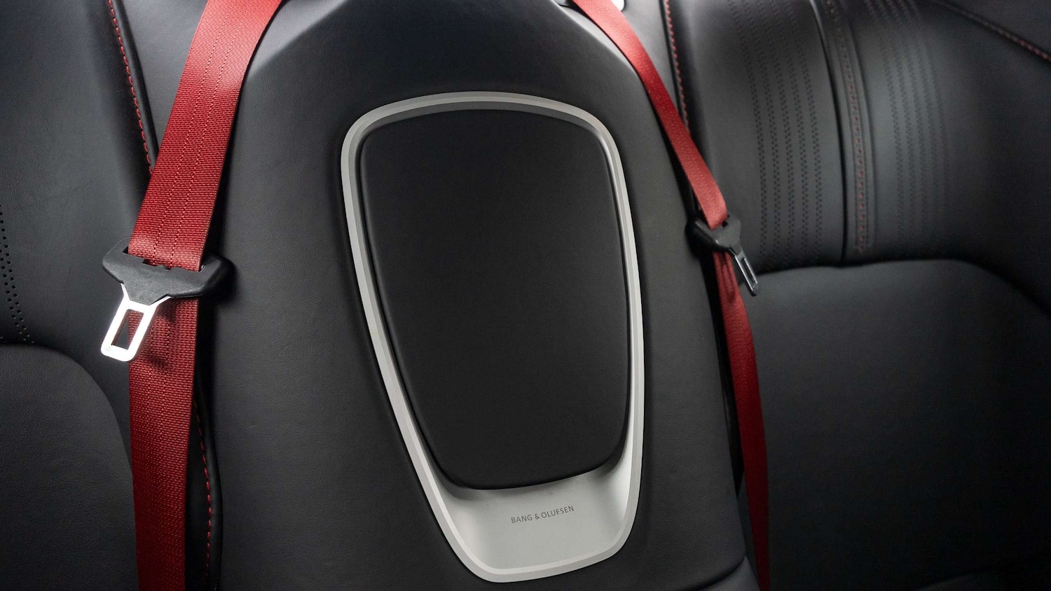 Used Aston Martin DB11 2017 for sale - 76705007: Photo 26