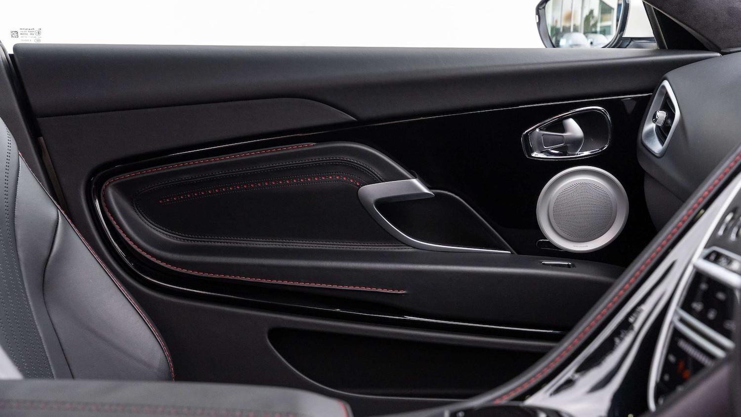 Used Aston Martin DB11 2017 for sale - 76705007: Photo 28