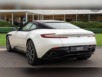 Used Aston Martin DB11 2017 for sale - 76705007: Photo