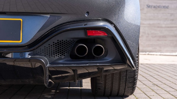 Used Aston Martin Vantage 2019 for sale - 76218467: Photo 25