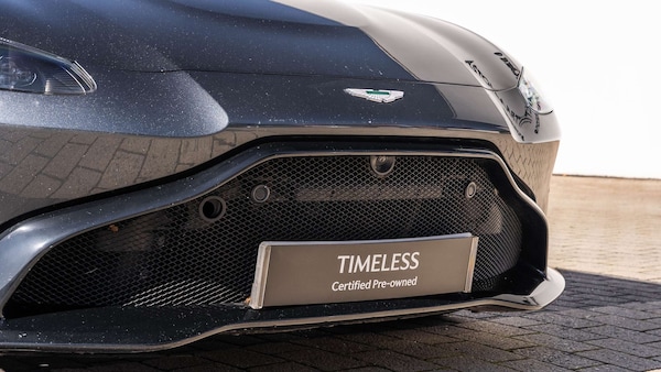 Used Aston Martin Vantage 2019 for sale - 76218467: Photo 28