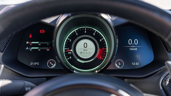 Used Aston Martin Vantage 2019 for sale - 76218467: Photo 6