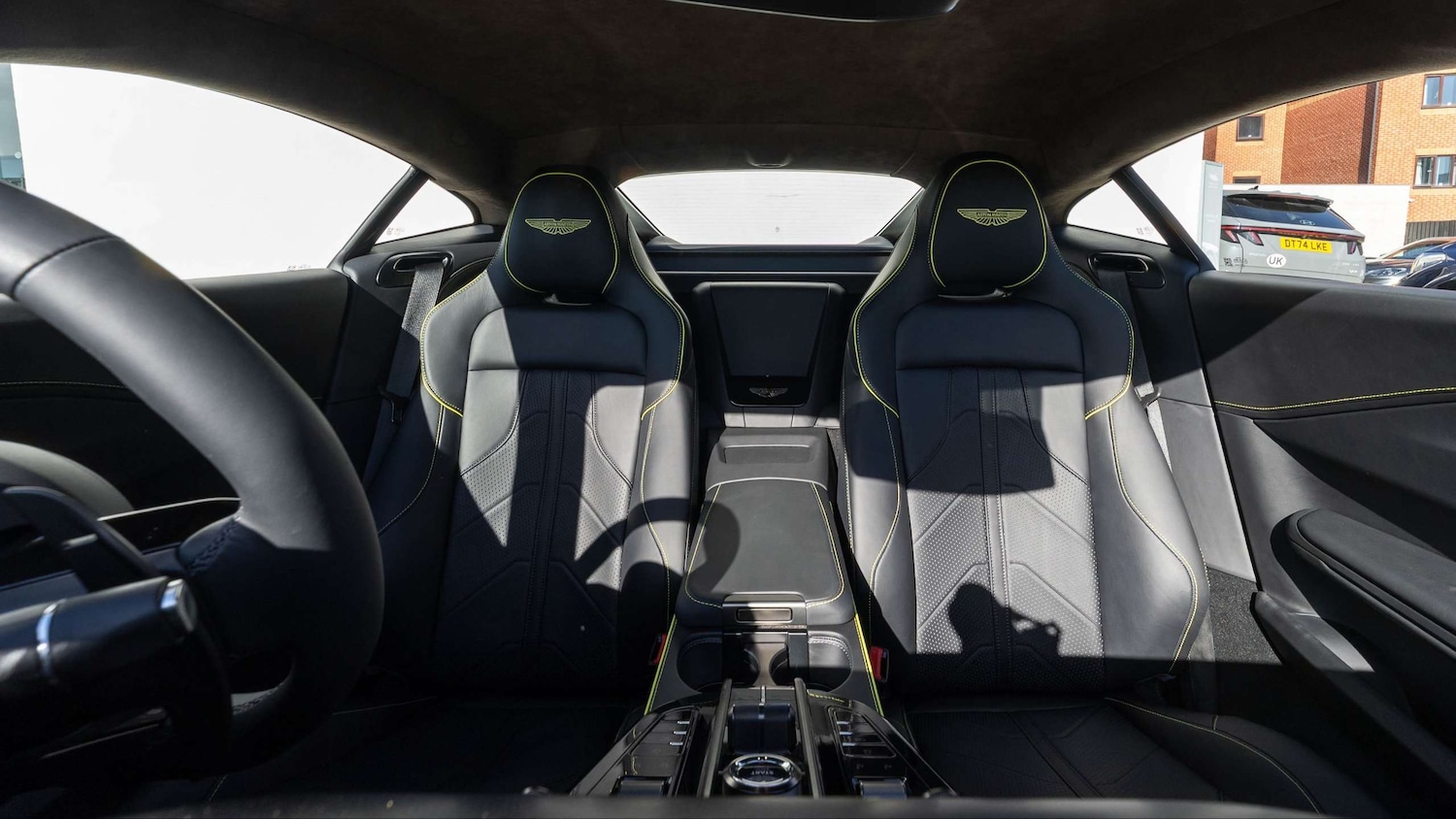 Used Aston Martin Vantage 2025 for sale - 77123309: Photo 19