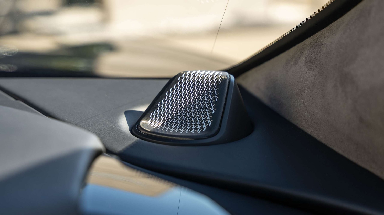 Used Aston Martin Vantage 2025 for sale - 77123309: Photo 27