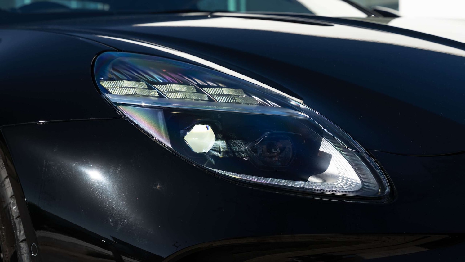 Used Aston Martin Vantage 2025 for sale - 77123309: Photo 29