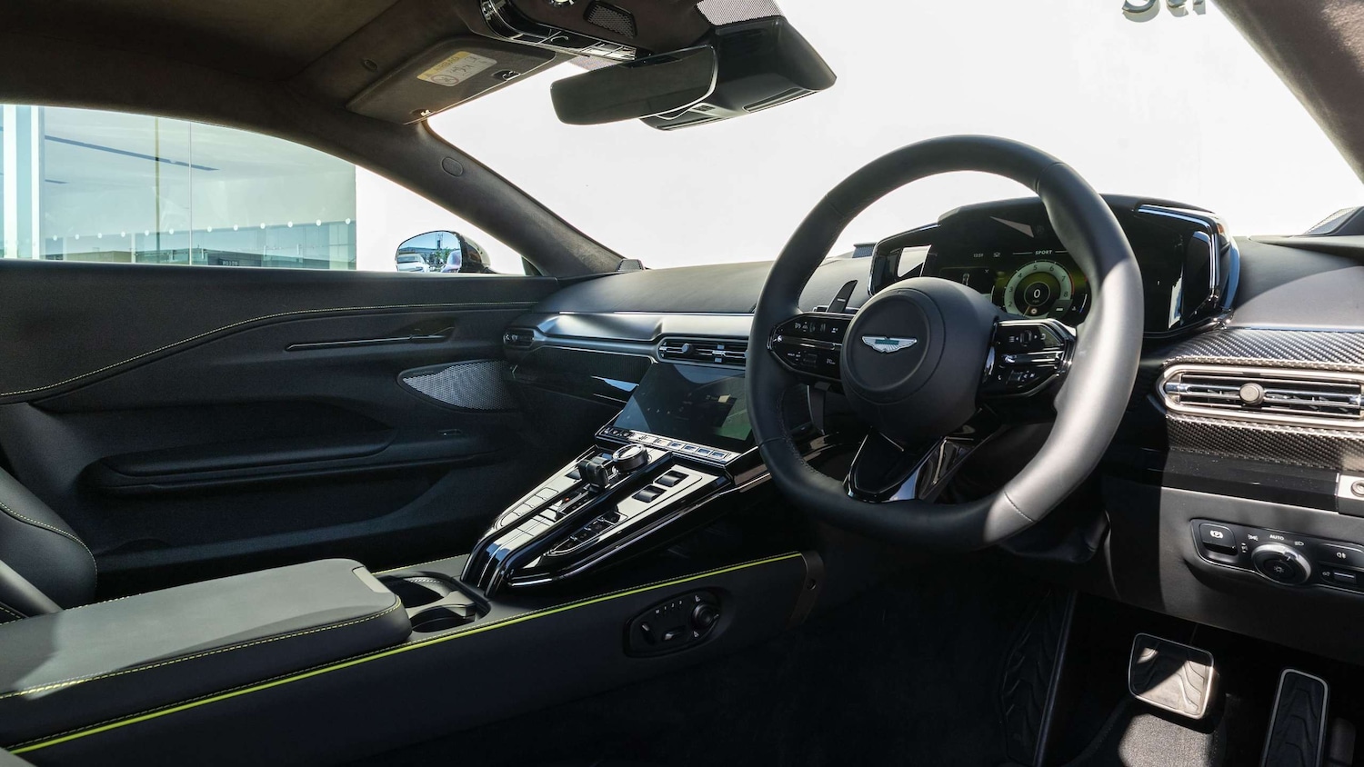 Used Aston Martin Vantage 2025 for sale - 77123309: Photo 3