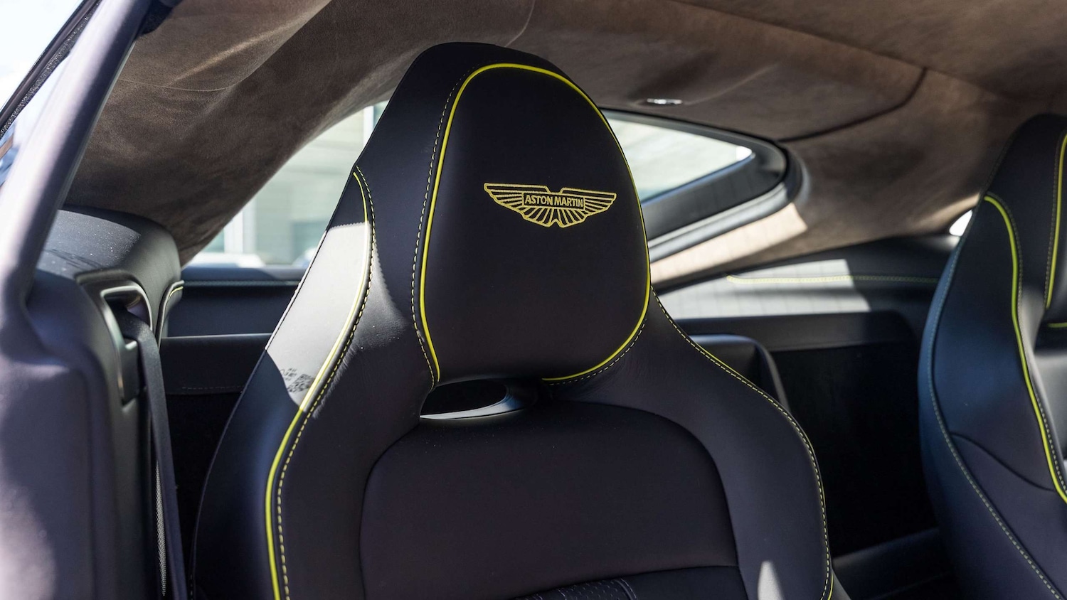 Used Aston Martin Vantage 2025 for sale - 77123309: Photo 5