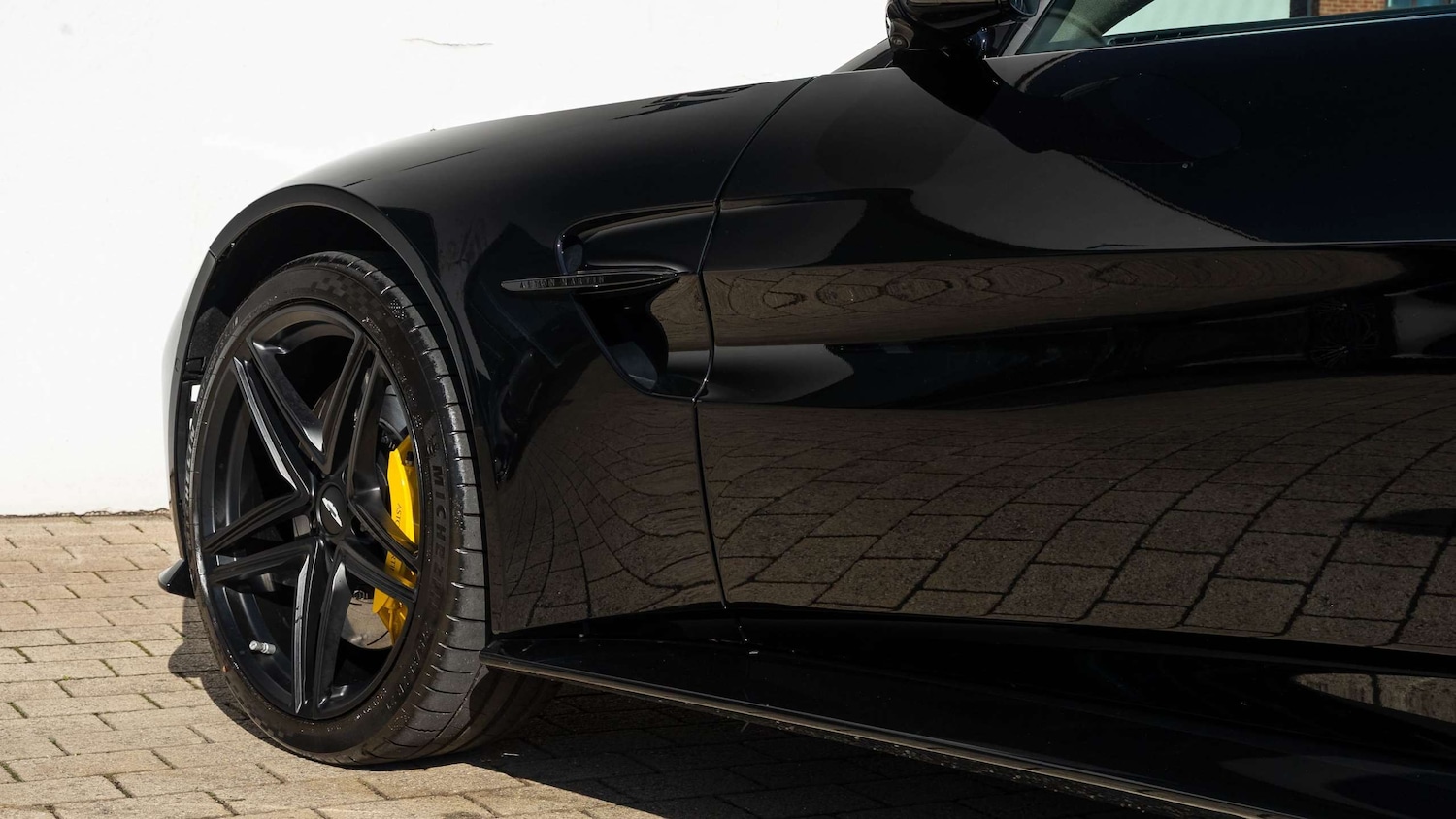 Used Aston Martin Vantage 2025 for sale - 77123309: Photo 9