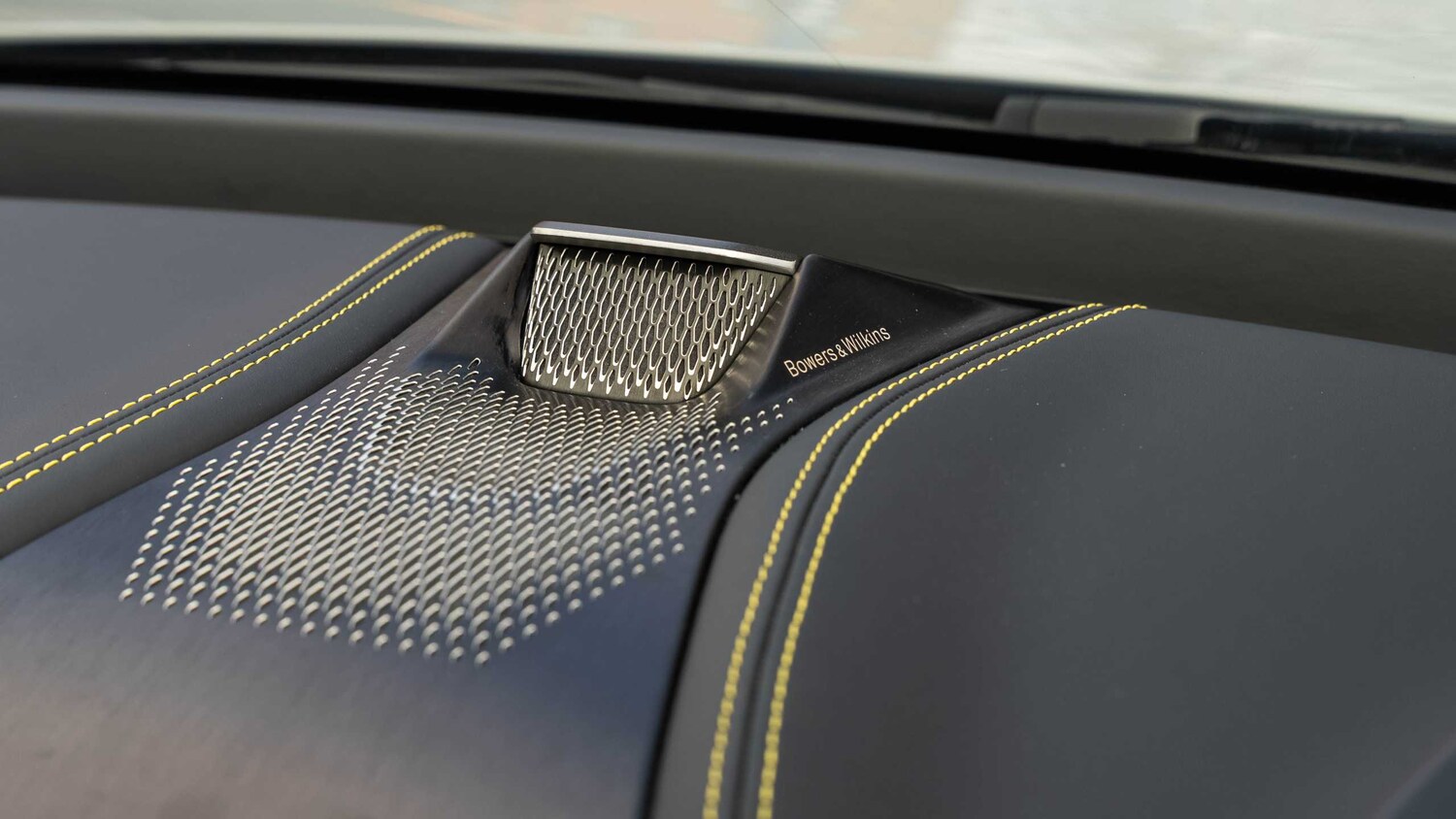 Used Aston Martin DBX 2024 for sale - 77674641: Photo 10