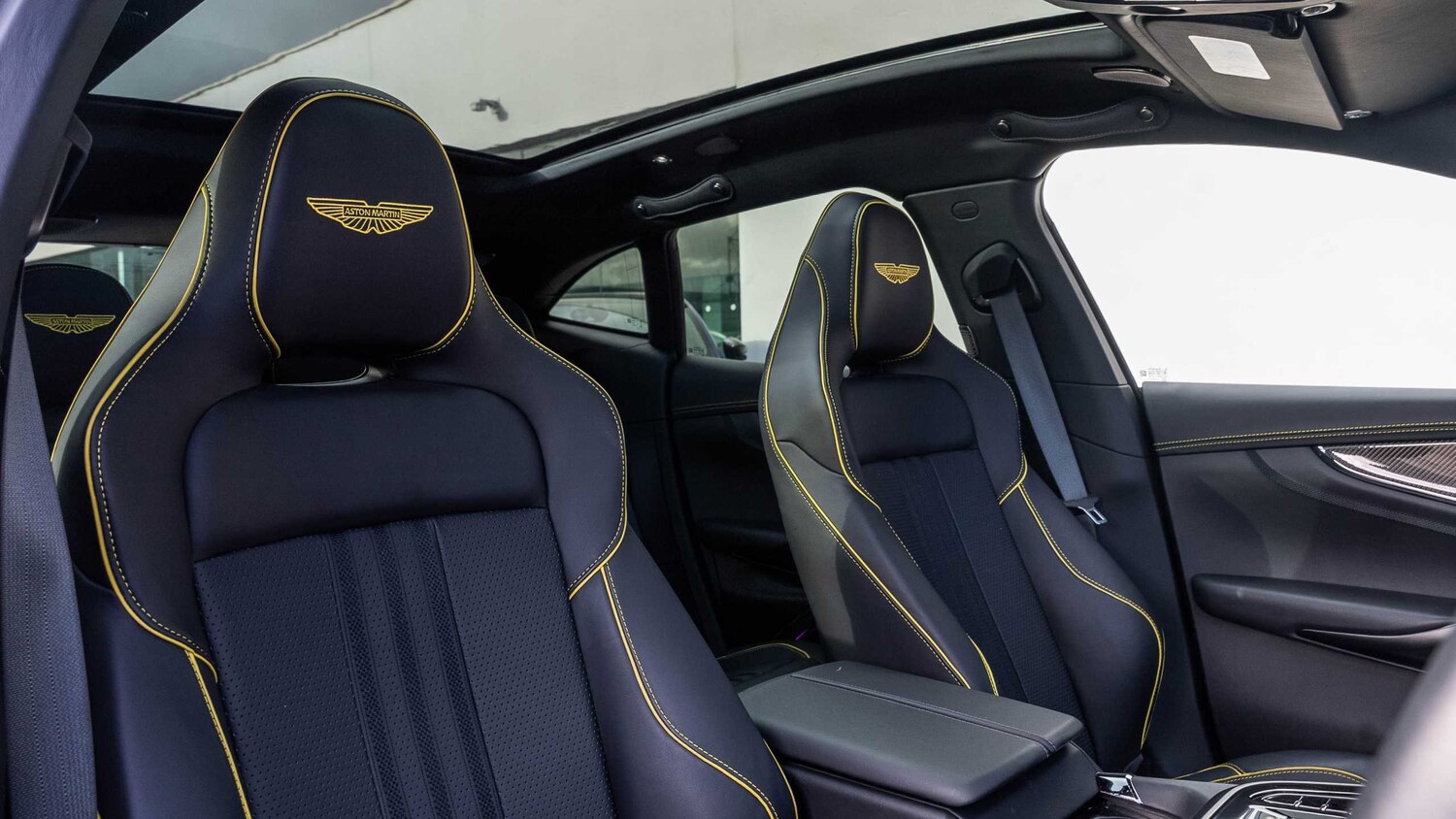 Used Aston Martin DBX 2024 for sale - 77674641: Photo 14