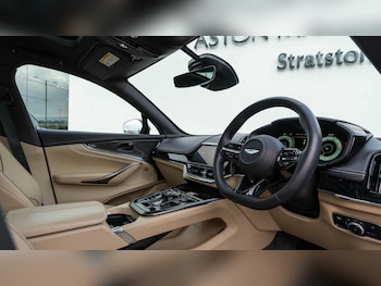 Used Aston Martin DBX 2024 for sale - 78264733: Photo