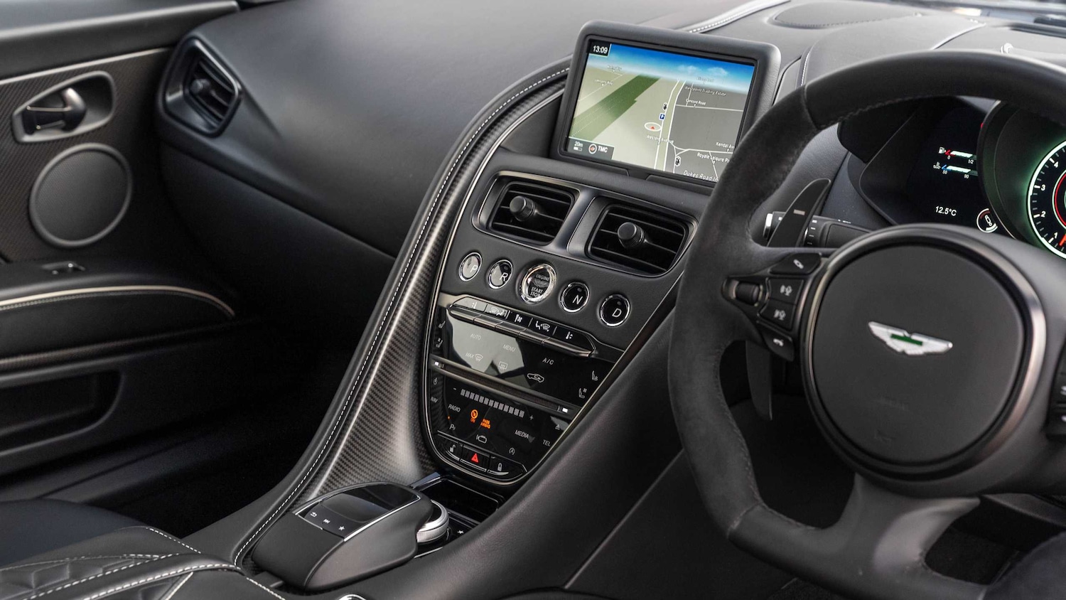 Used Aston Martin DBS 2020 for sale - 77257301: Photo 11