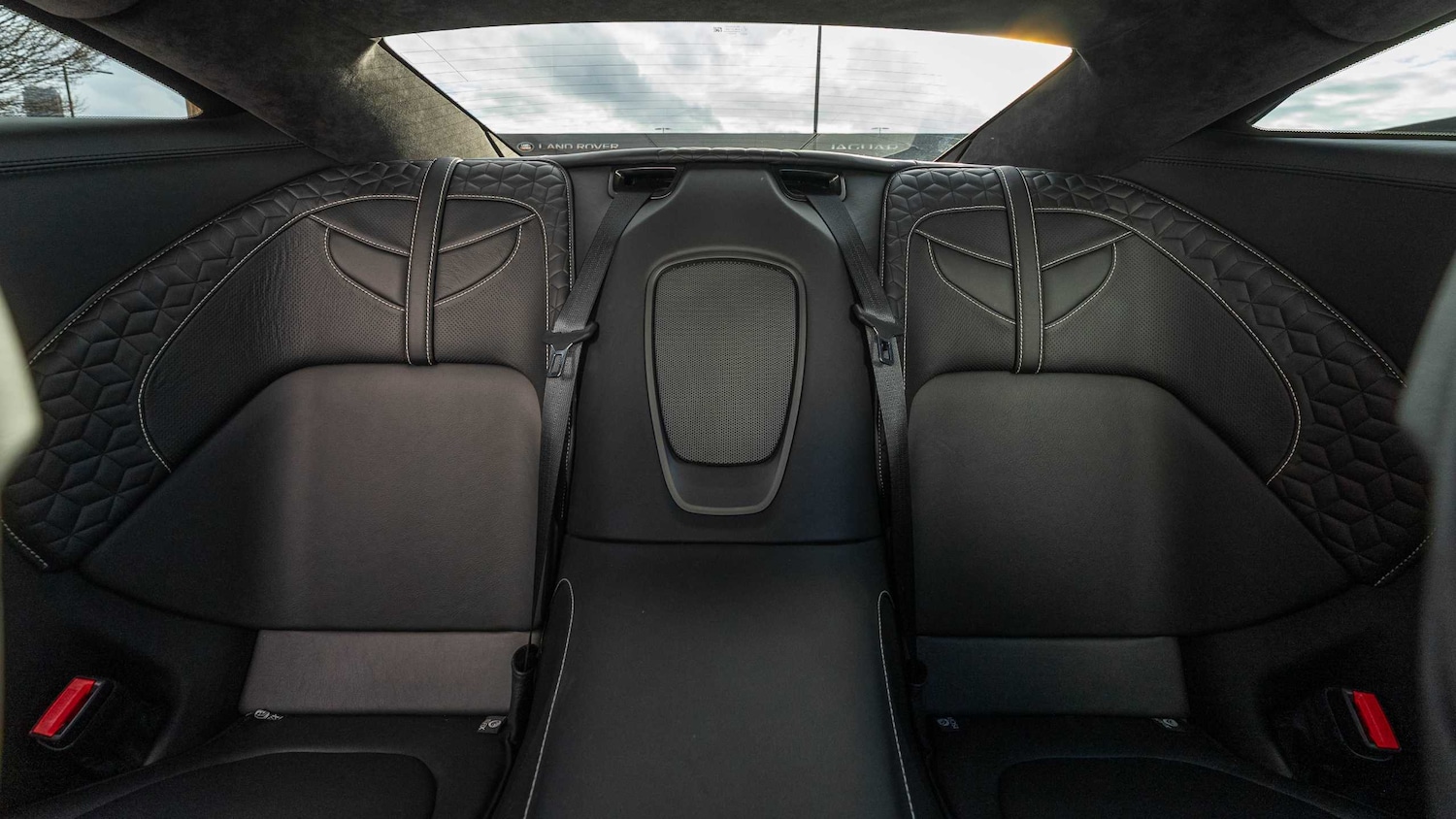 Used Aston Martin DBS 2020 for sale - 77257301: Photo 35