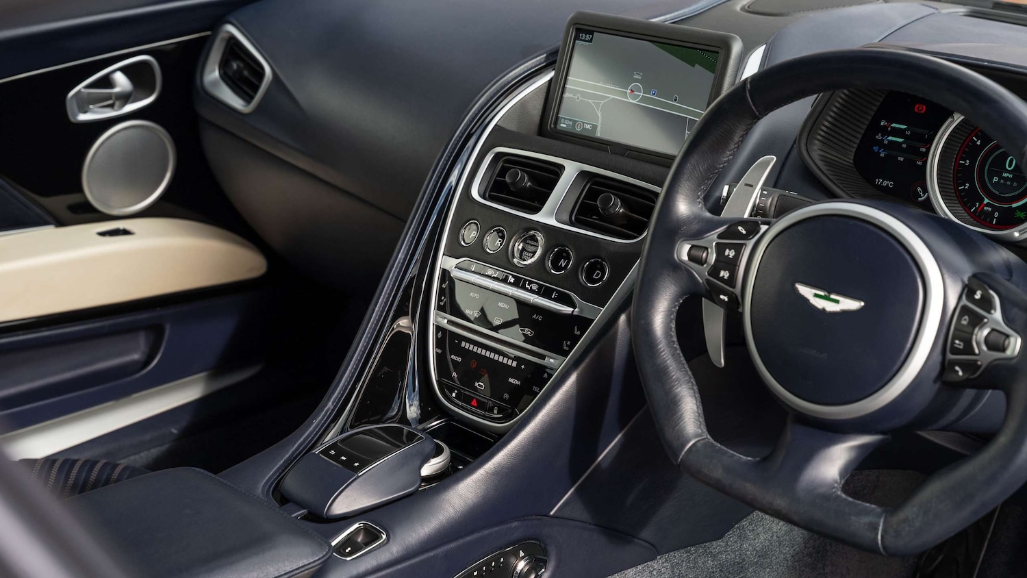 Used Aston Martin DB11 for sale - 76351629: Photo 10