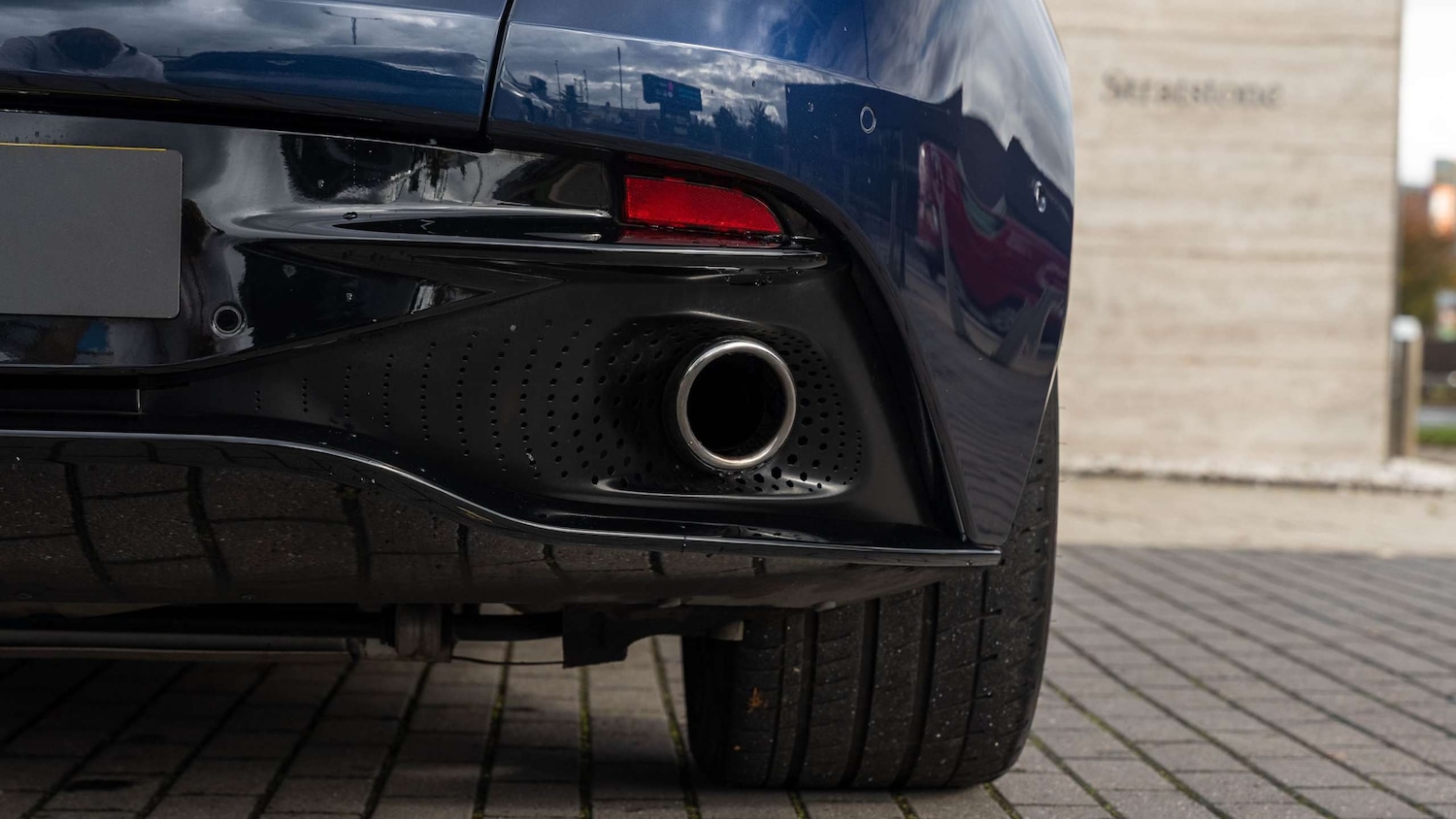 Used Aston Martin DB11 for sale - 76351629: Photo 19