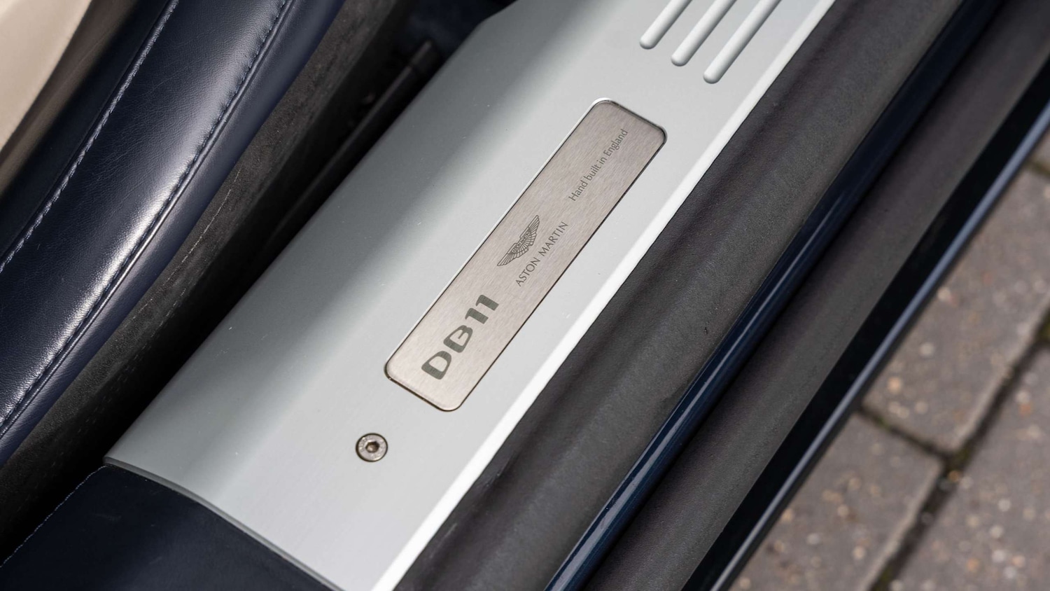 Used Aston Martin DB11 for sale - 76351629: Photo 25