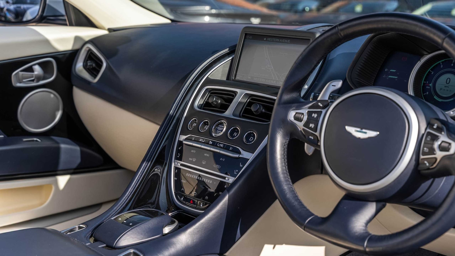 Used Aston Martin DB11 2020 for sale - 77706763: Photo 11