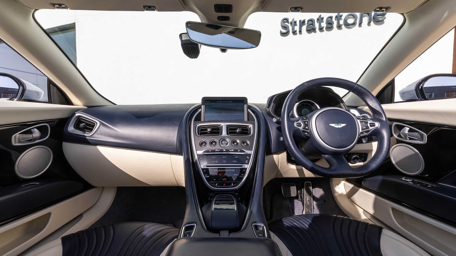 Used Aston Martin DB11 2020 for sale - 77706763: Photo 12