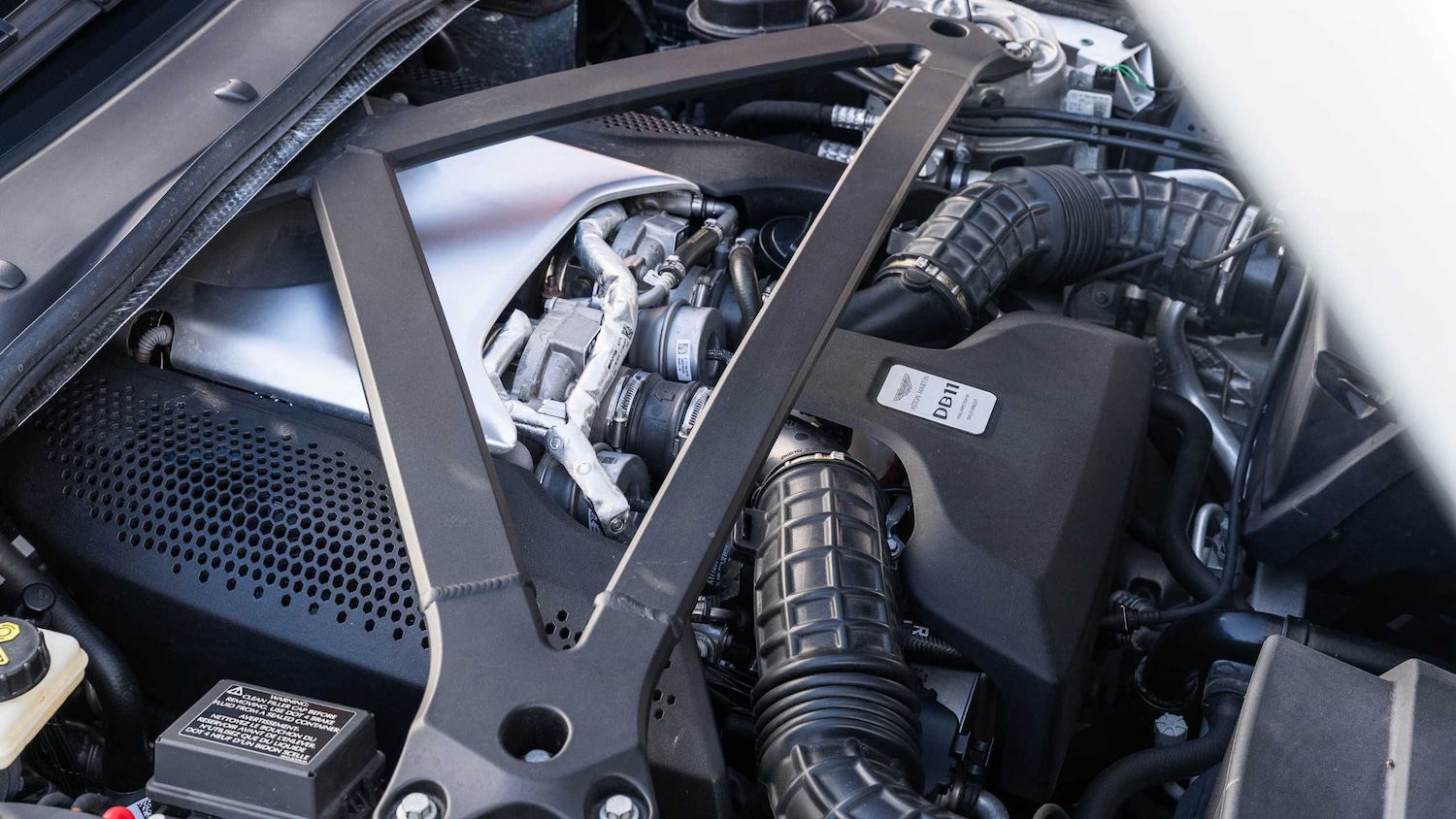 Used Aston Martin DB11 2020 for sale - 77706763: Photo 28