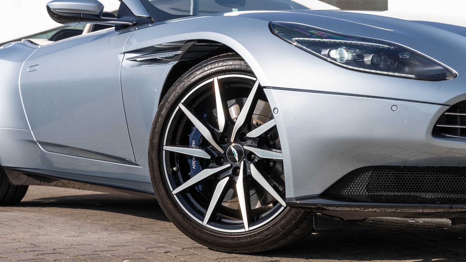 Used Aston Martin DB11 2020 for sale - 77706763: Photo 4
