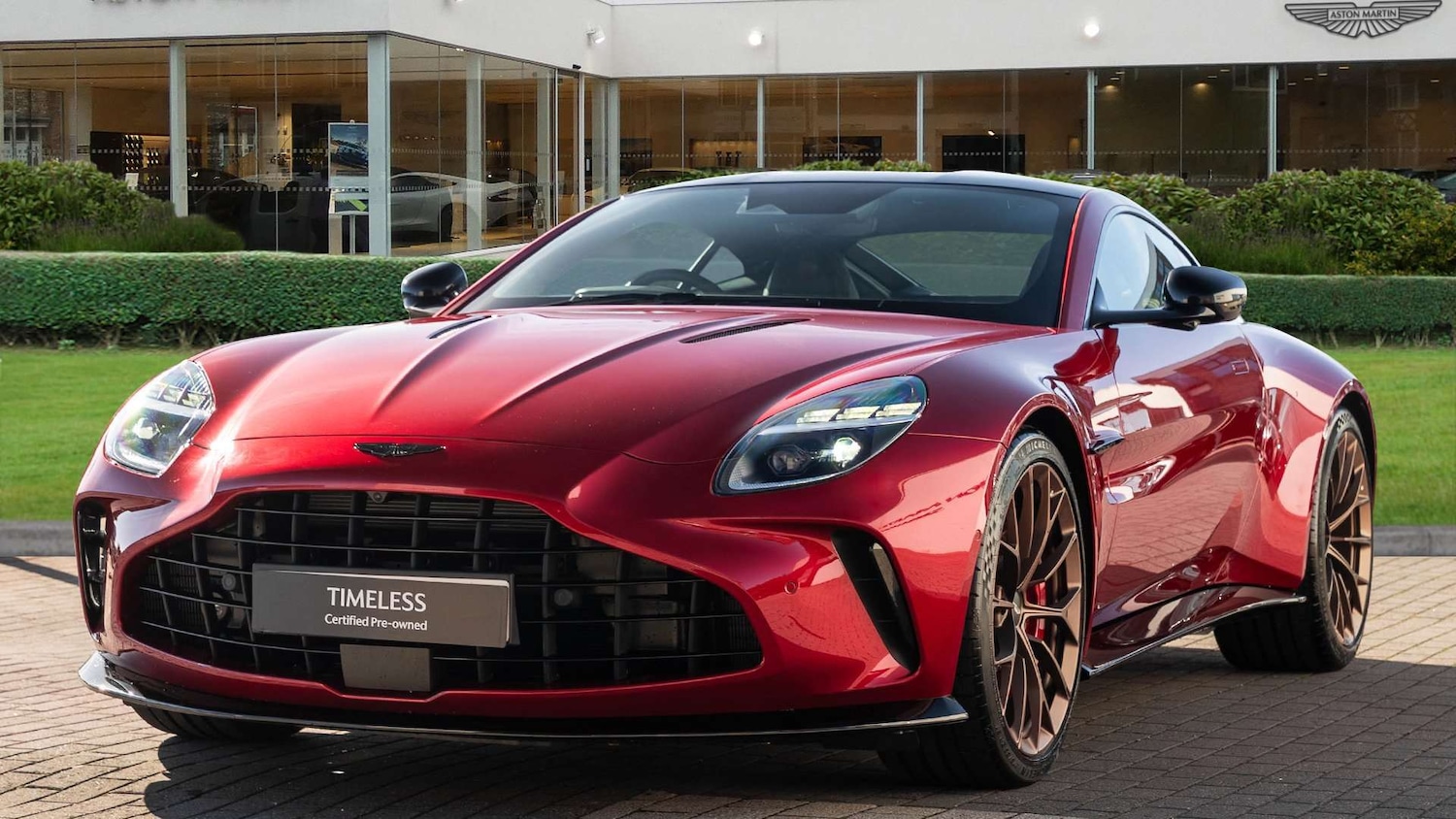 Used Aston Martin Vantage 2025 for sale - 76242442: Photo 15