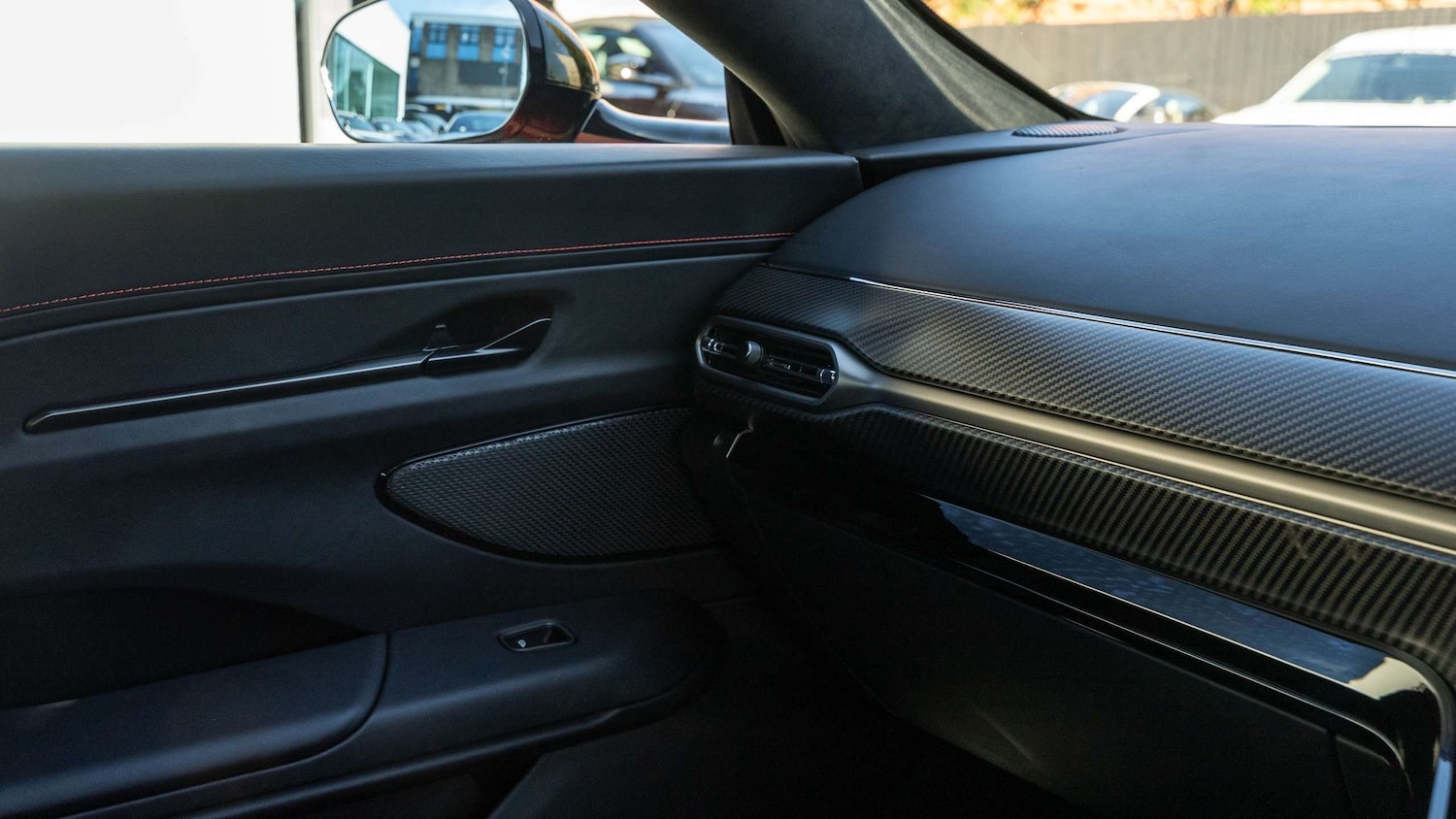 Used Aston Martin Vantage 2025 for sale - 76242442: Photo 28