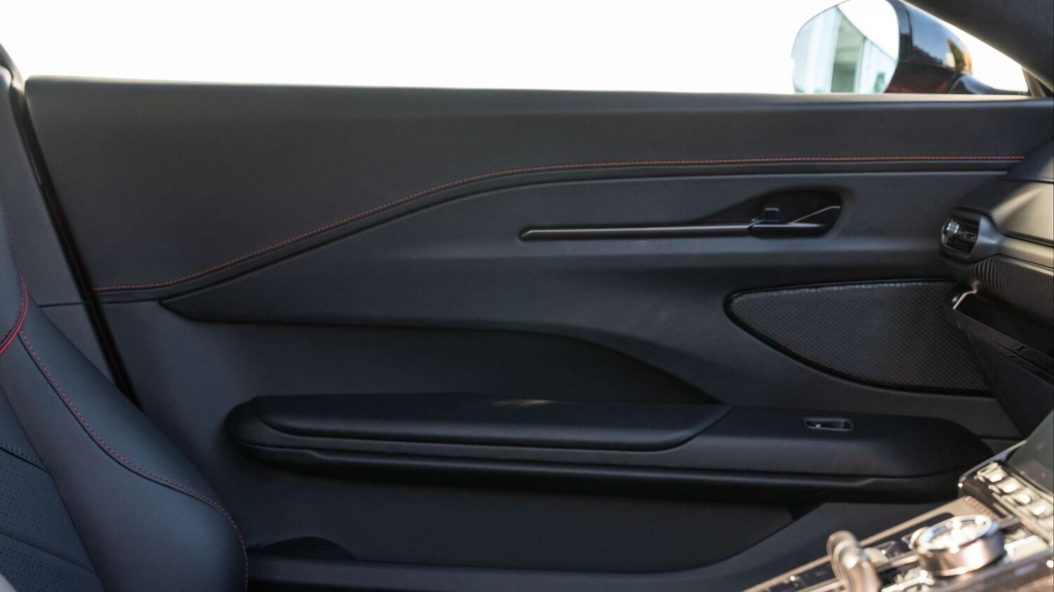 Used Aston Martin Vantage 2025 for sale - 76242442: Photo 31