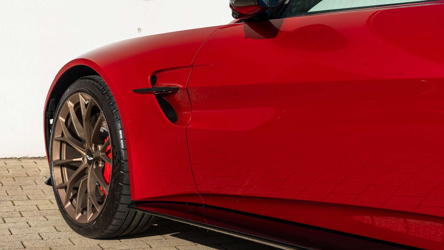 Used Aston Martin Vantage 2025 for sale - 76242442: Photo 9