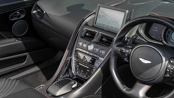 Used Aston Martin DB11 2022 for sale - 76205235: Photo 10