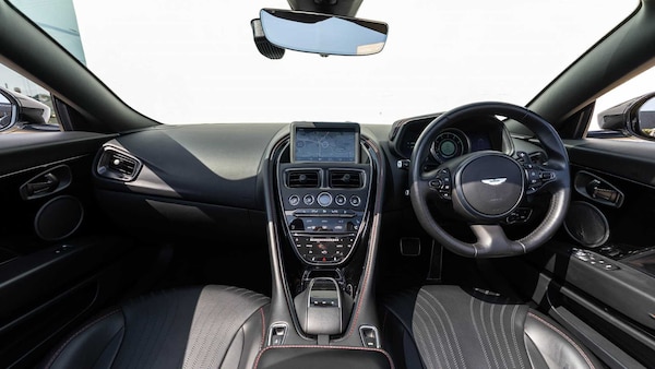 Used Aston Martin DB11 2022 for sale - 76205235: Photo 11