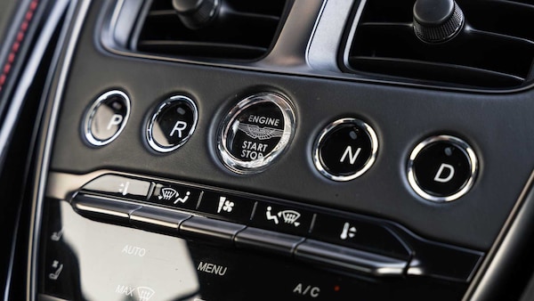 Used Aston Martin DB11 2022 for sale - 76205235: Photo 25