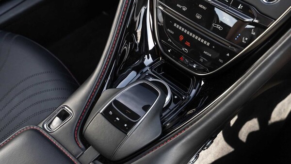 Used Aston Martin DB11 2022 for sale - 76205235: Photo 28